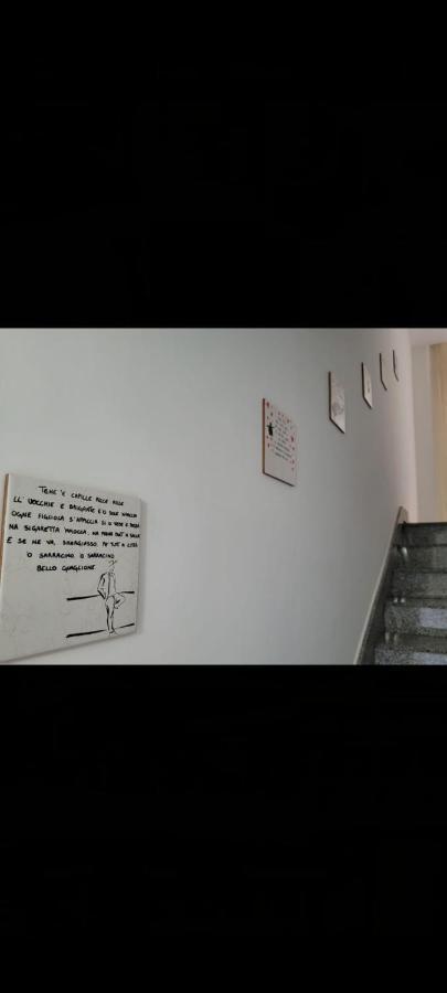 לינה וארוחת בוקר סקפאטי La Smorfia מראה חיצוני תמונה